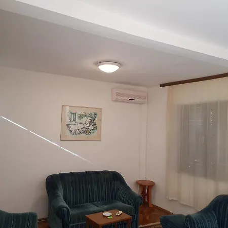 Nyaraló Holiday *